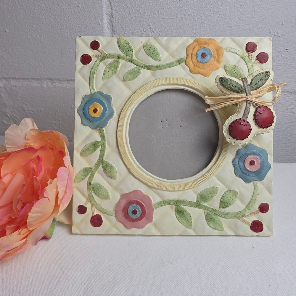 Vintage 2001 3D Cherry Floral Quilted Resin Picture Frame Cream Green Red